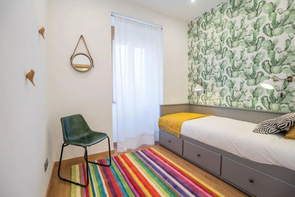 Lisbon Lapa Flat W/ Patio Apartamento